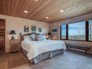 5 bedrooms, iron/ironing board, free WiFi, bed sheets - Luxury Santa Fe Retreat (Santa Fe)