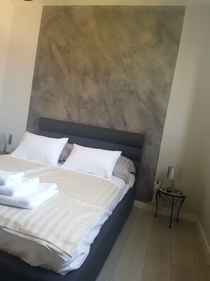 1 Schlafzimmer, Bügeleisen/Bügelbrett, kostenloses WLAN, Bettwäsche