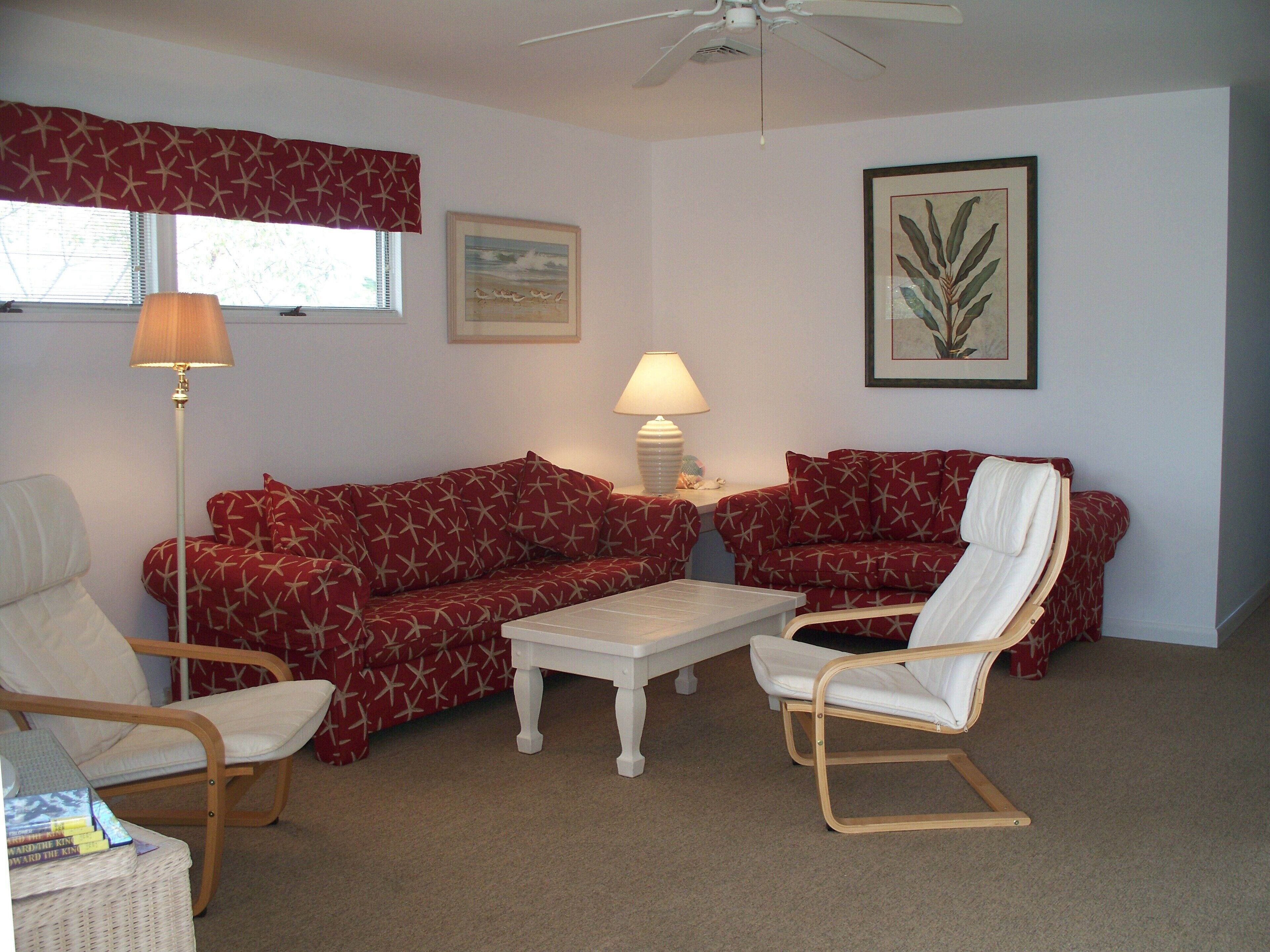 10% off for 1 wk, 20% off for 2 wks, 50 steps to beach, hear the ocean, Deck