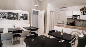 包含每日全套早餐