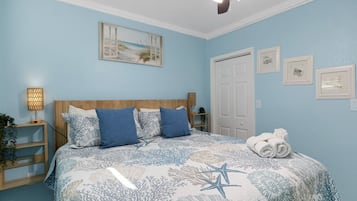 1 habitación, tabla de planchar con plancha, wifi gratis y ropa de cama