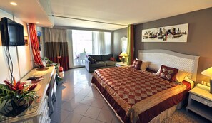 1 bedroom, desk, iron/ironing board, free WiFi - Studio in a calm & safe quarter with private beach and seaview (Le Gosier)