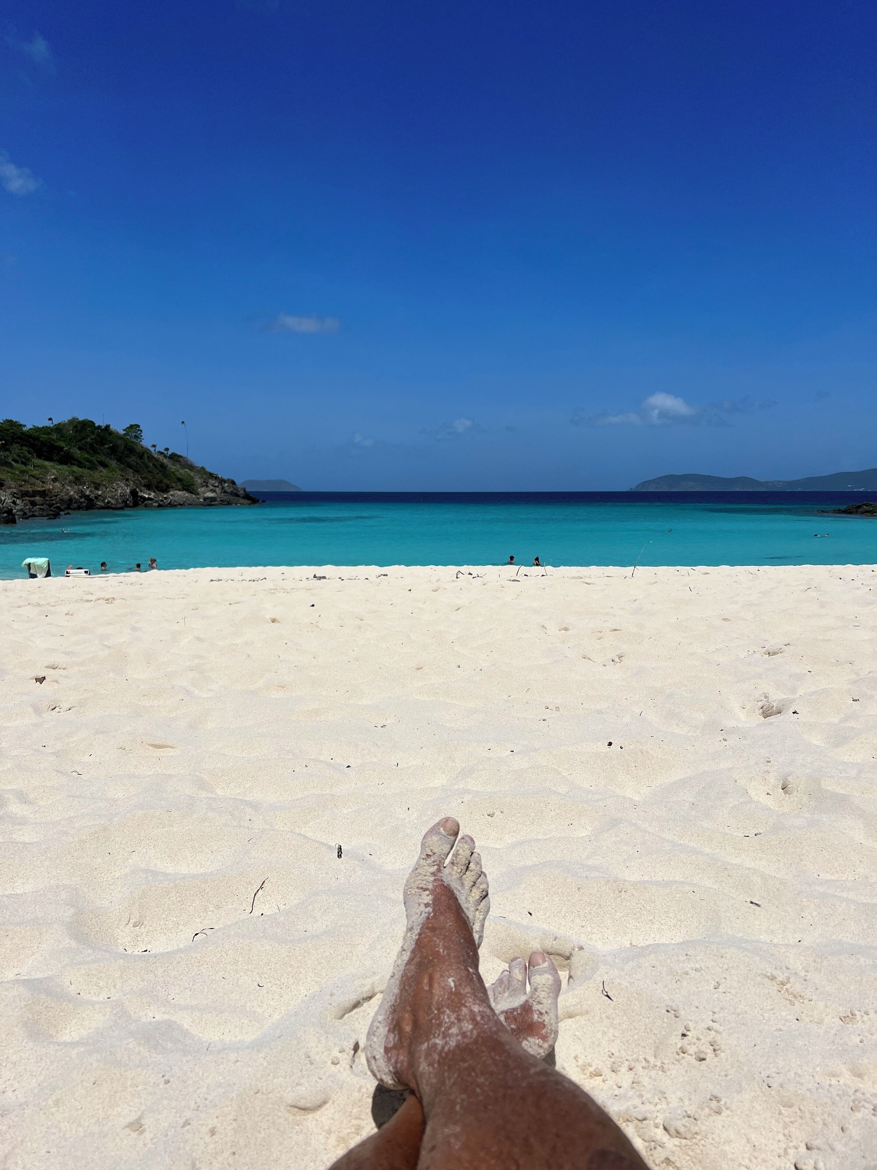 Beach nearby, sun-loungers, beach towels