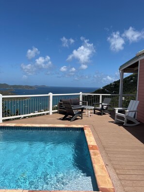 Alberca al aire libre 