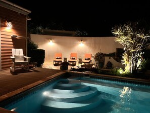 حمّام سباحة خارجي