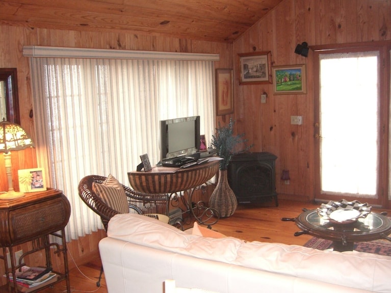 Private Cottage Steps To The Beach-just Four Homes Back From The Dunes & Ocean - Rehoboth Beach, DE