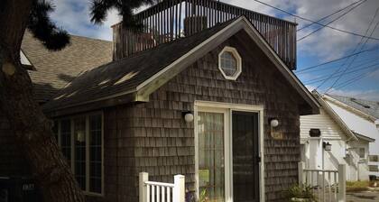 Private Cottage Steps to the Beach-just four homes back from the dunes & ocean