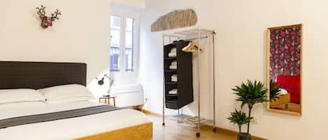 1 chambre, fer et planche Ă repasser, lit parapluie, Wi-Fi