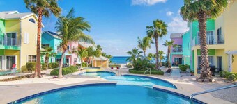 Fantastisk karibisk utsikt - sover 10-East End Paradise Villa # 1 av CaymanVacation