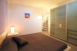 3 bedrooms, iron/ironing board, WiFi, bed sheets - Modern property with Private Golf Practice, Private Pool, Garden, WiFi, Sea VIew (Campofelice Di Roccella)