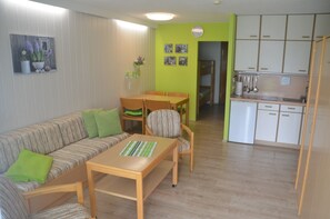 Smart TV, ping pong, books - Family vacation in a dream apartment: book now and enjoy! (St. Englmar)