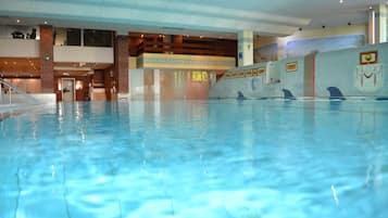 Indoor pool, outdoor pool