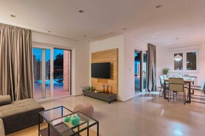 TV, fotballspill og bordtennis