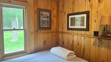 2 quartos, Wi-Fi de cortesia, roupa de cama