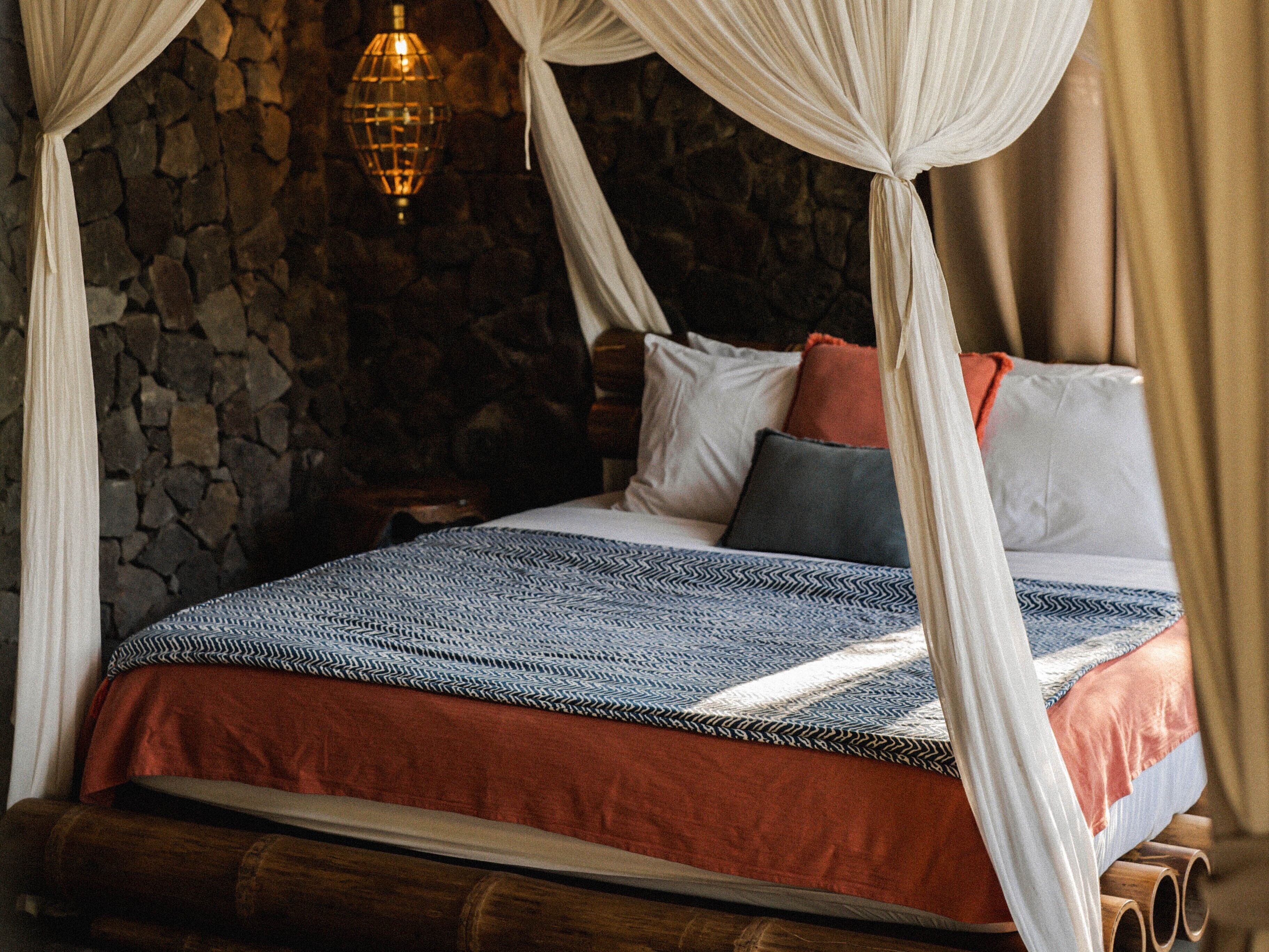 Loft, 1 King Bed, Mountain View | Premium bedding, in-room safe, free WiFi, bed sheets