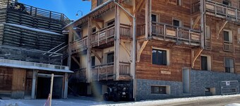 VARS-RISOUL Chalet seisoo 800 metrin päässä ensimmäisestä tuolihissiä