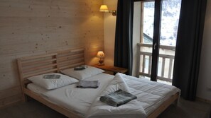 14 habitaciones, cuna de viaje, wifi y ropa de cama