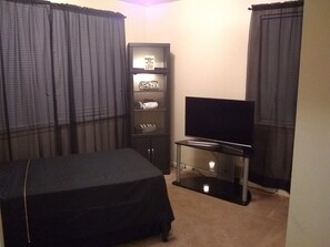 1 camera, Wi-Fi, lenzuola