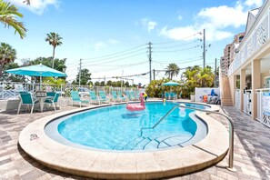Beheizter Pool