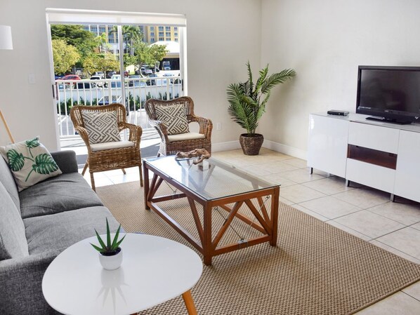 Living area - 2 Bedroom Suite at Key Biscayne(4) (Key Biscayne)