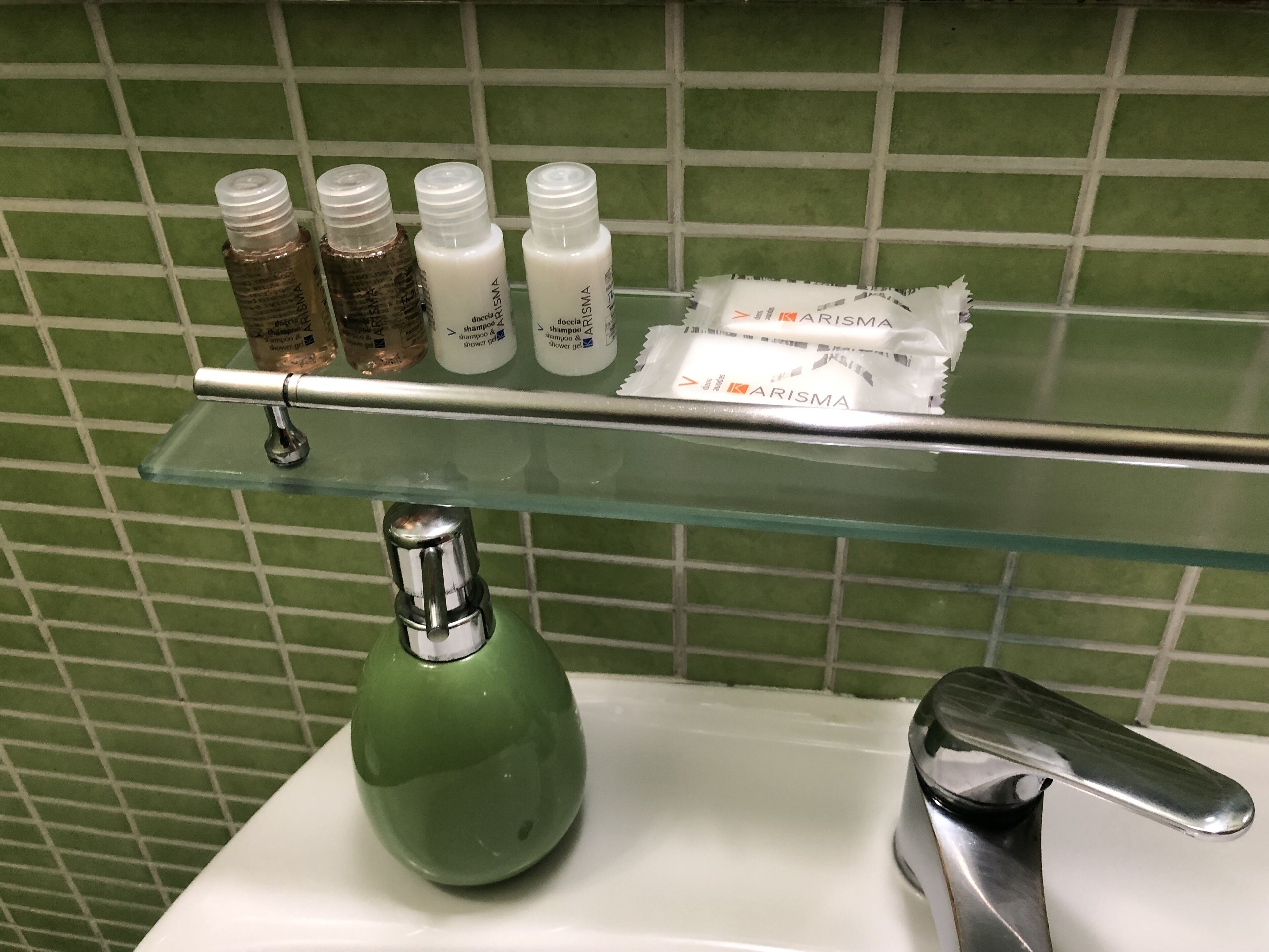 Dusche, Haartrockner, Bidet, Handtücher