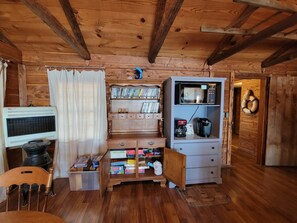 Interior - Rustic Waterfront Cabin on Toledo Bend Lake (Hemphill)