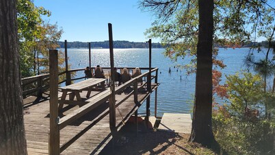 Rustic Waterfront Cabin on Toledo Bend Lake