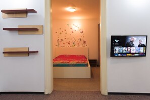 1 bedroom, desk, iron/ironing board, free WiFi - Apartment Stay, Bucharest center - Victoria Square (Sector 1)