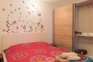 1 bedroom, desk, iron/ironing board, free WiFi