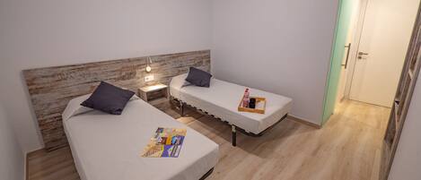 1 bedroom, free WiFi, bed sheets