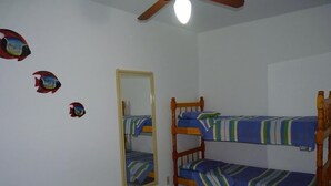 1 habitación, ropa de cama de alta calidad y cortinas blackout 