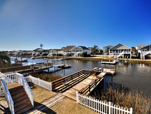 Beautiful deep water beach house