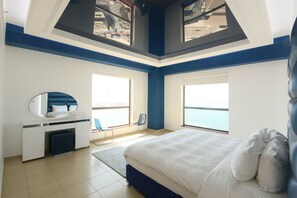 Hochwertige Bettwaren, Zimmersafe, Bügeleisen/Bügelbrett