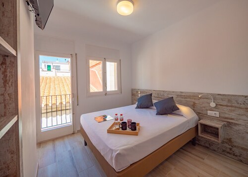 Agi Gloria Rooms 208 Hostel for rent in Roses Girona.
