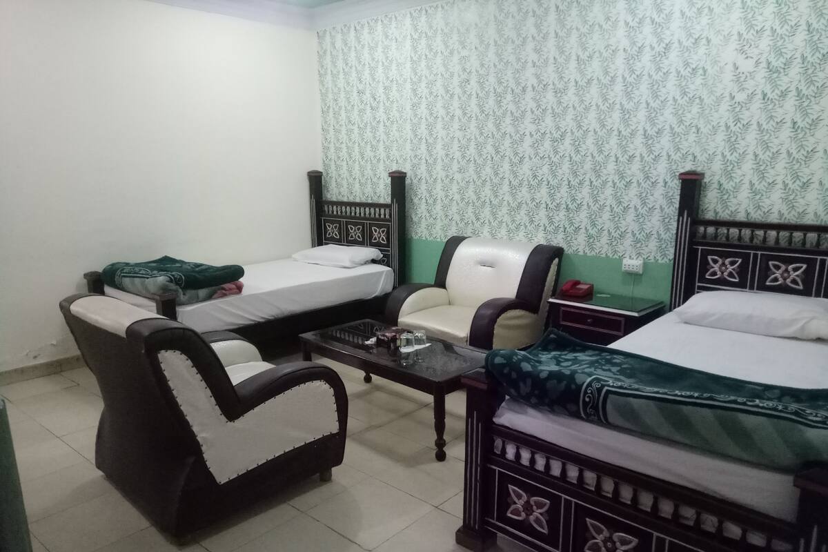Deluxe Room, 1 Twin Bed | WiFi (free)