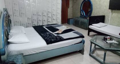Sun Rise Guest House Multan