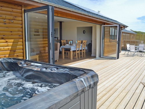 2 bedroom accommodation in Howey, near Llandrindod Wells