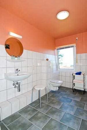 Unclassified image, 2 of 13, button - Apartment upstairs - "Haus Sonnenperle" (Utarp)