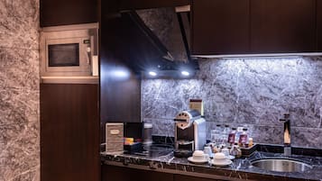 1 bedroom, minibar, in-room safe, desk