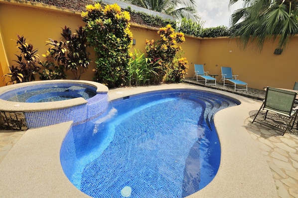 Piscine extérieure