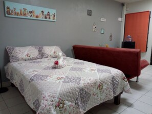 1 bedroom, iron/ironing board, free WiFi