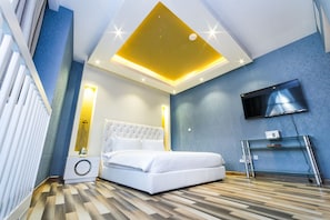 Soundproofing, iron/ironing board, free WiFi, bed sheets - City Nights - 2B Burj Al Nujoom Tower (Dubai)