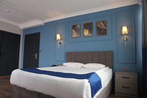 Premium bedding, minibar, in-room safe, blackout drapes - Bloom Hotel (Ankara)