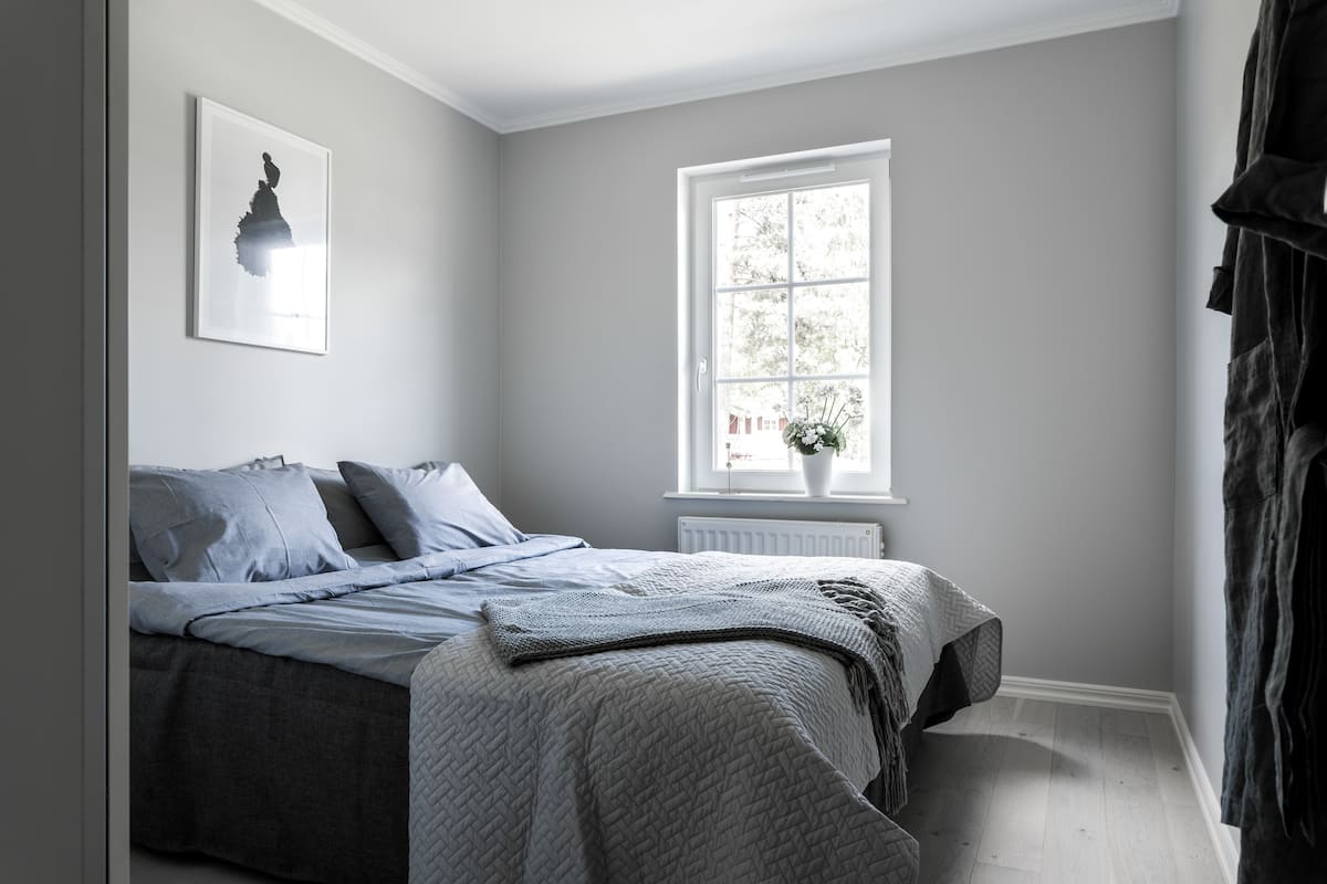 1 bedroom, blackout curtains, free cots/infant beds, free WiFi