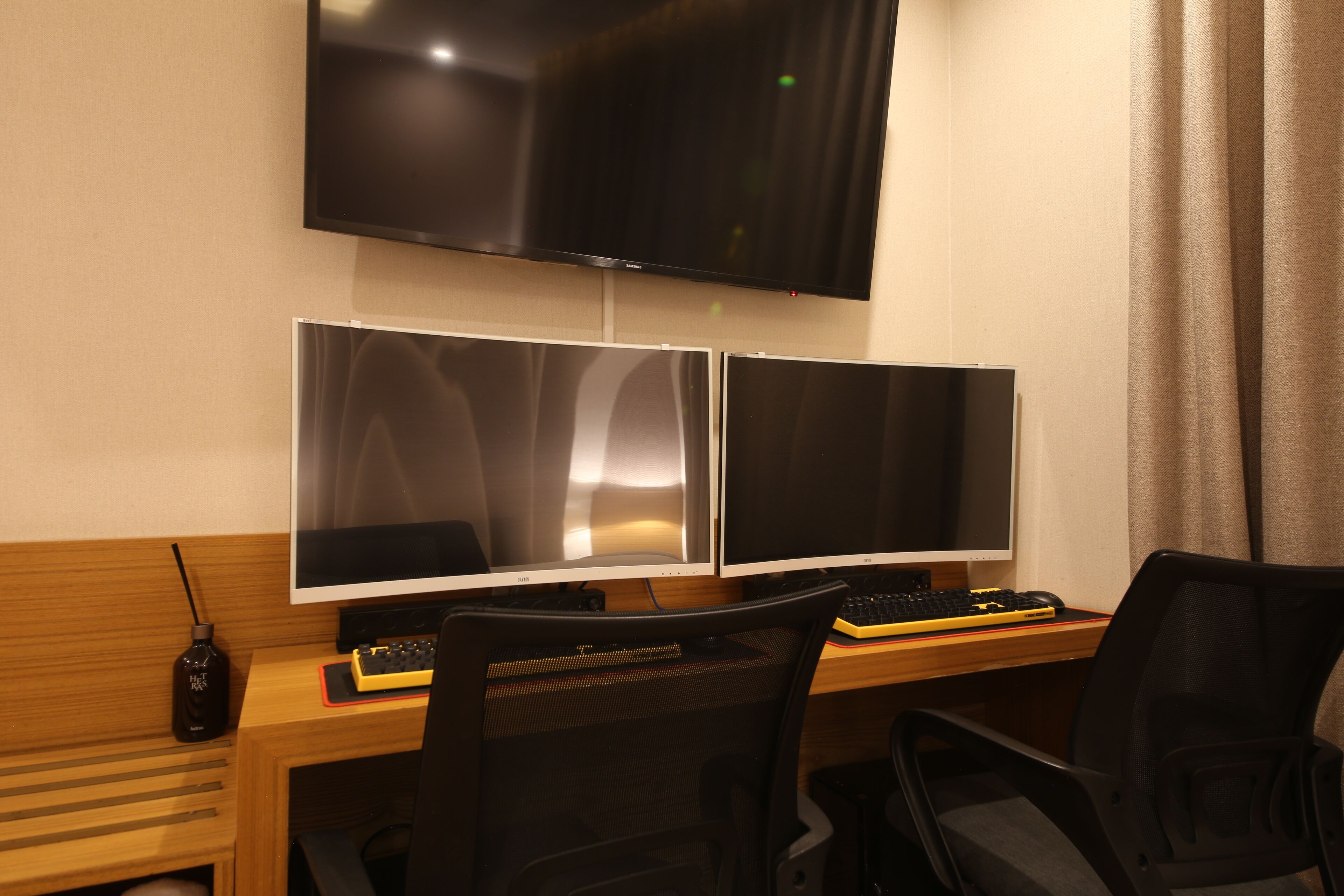 junior high-performance 2pc double room | premium bedding, pillow-top beds, individually decorated