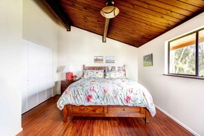 3 室のベッドルーム、アイロン / アイロン台、WiFi、ベッドシーツ