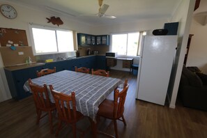 Dining - Forrest Beach Getaway - family holiday haven (Forrest Beach)