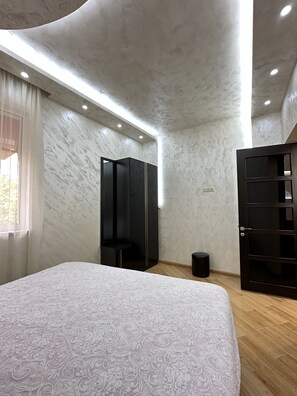 2 habitaciones y caja de seguridad en la habitación 