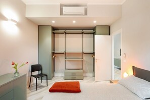 1 habitación, tabla de planchar con plancha y wifi 