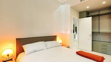 1 habitación, tabla de planchar con plancha y wifi